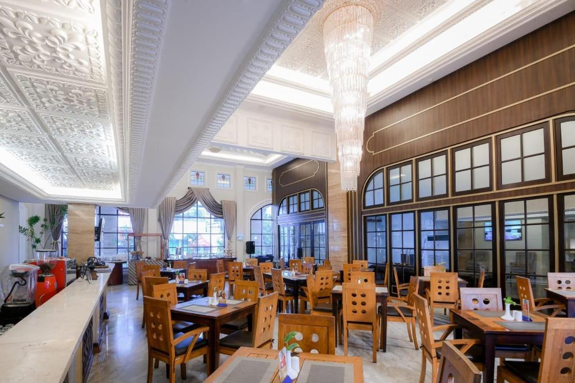 D'Senopati Malioboro Grand Hotel Джокьякарта Экстерьер фото