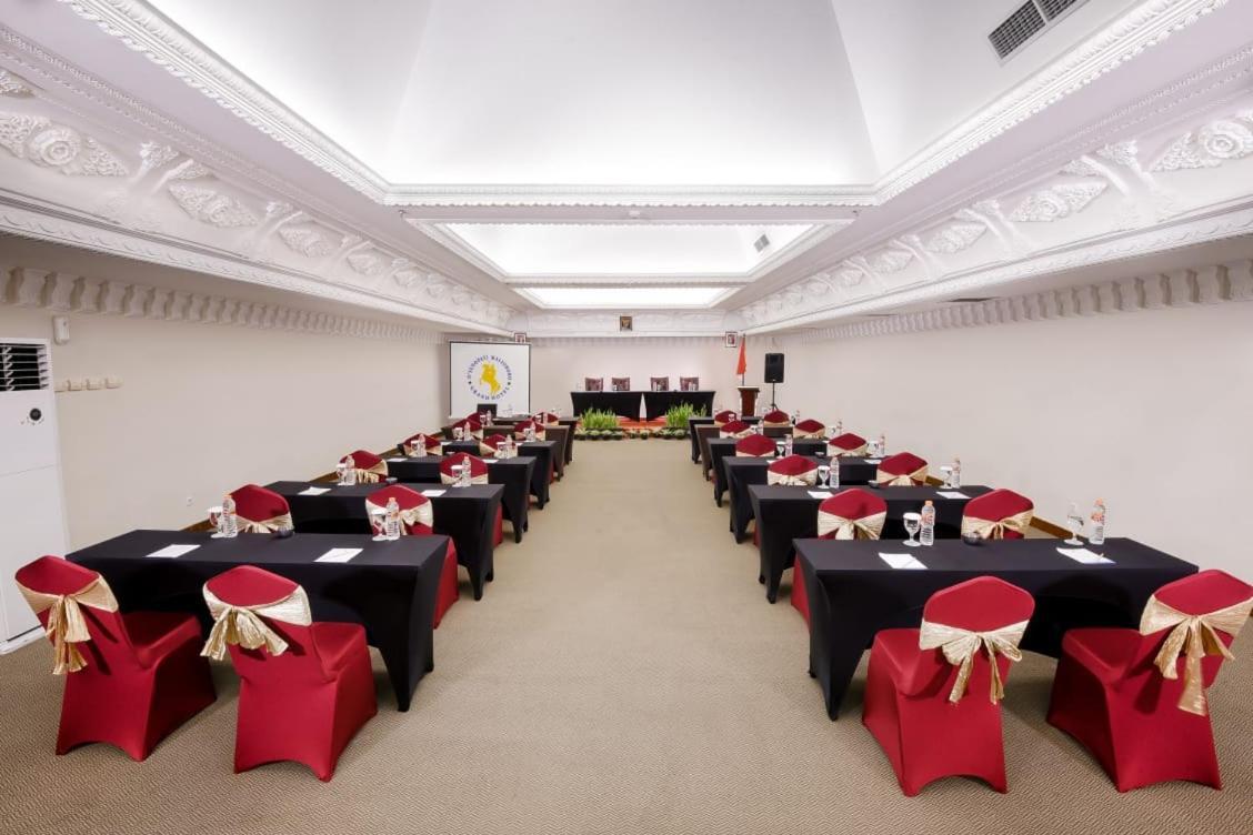 D'Senopati Malioboro Grand Hotel Джокьякарта Экстерьер фото