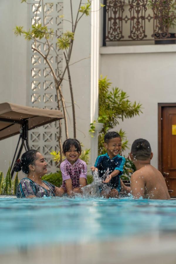 D'Senopati Malioboro Grand Hotel Джокьякарта Экстерьер фото