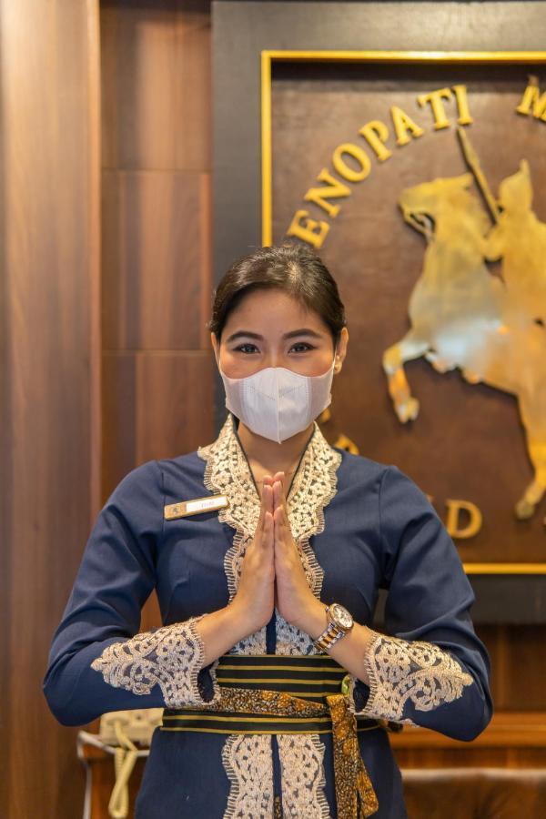 D'Senopati Malioboro Grand Hotel Джокьякарта Экстерьер фото
