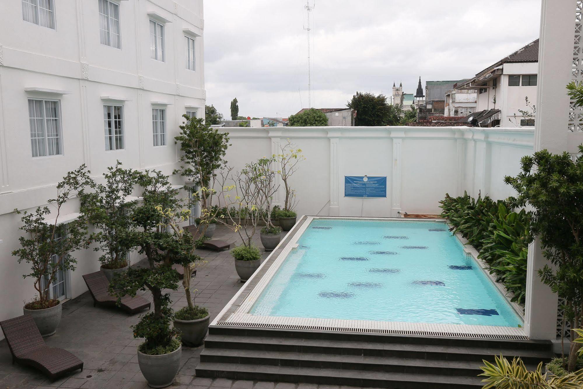 D'Senopati Malioboro Grand Hotel Джокьякарта Экстерьер фото