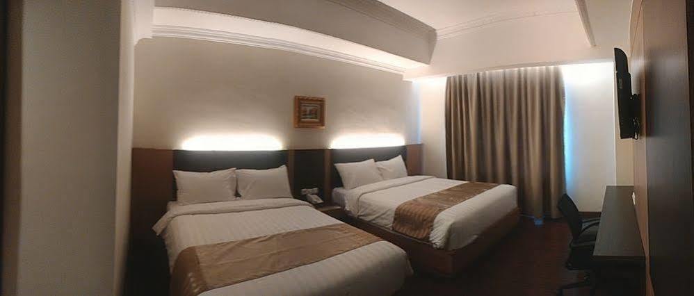D'Senopati Malioboro Grand Hotel Джокьякарта Экстерьер фото